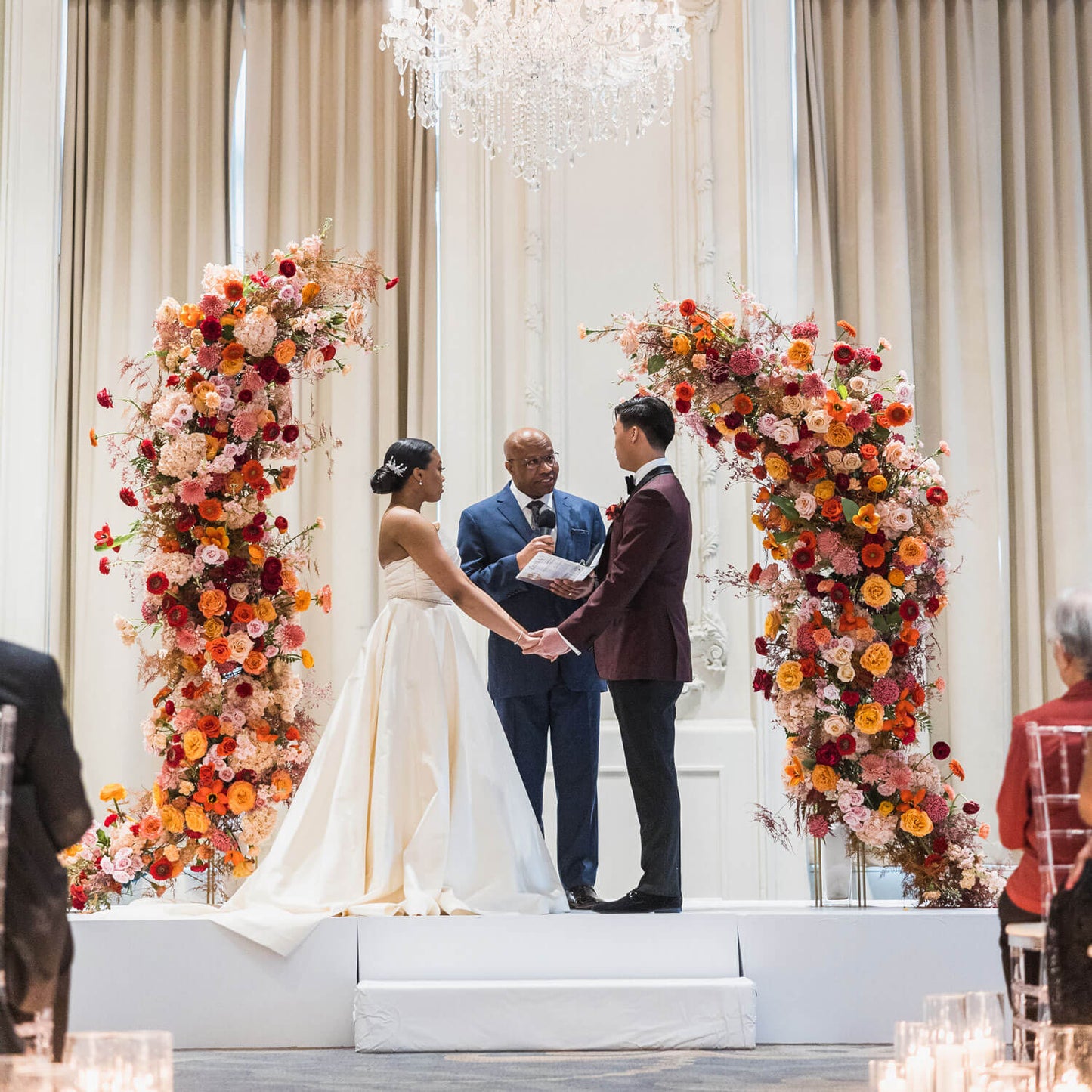 Wedding Photography by: Tom Wang – Flowers by Quince Flowers