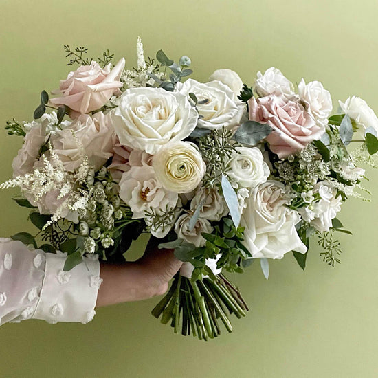 Bridal bouquets, bridal flowers, cream palette, Petite Package Wedding package from Quince Flowers, wedding flowers, wedding florist